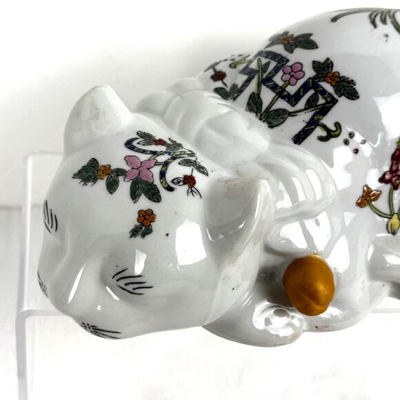 VTG Chinoiserie Sleeping Lucky Cat Figurine Ceramic Hand Painted MCM - Picture 3 of 15